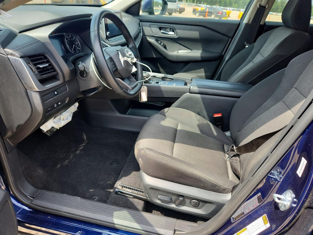 2025 NISSAN ROGUE