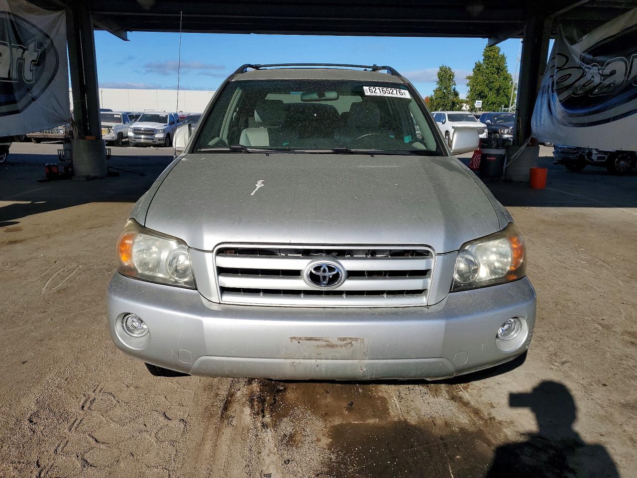 2005 TOYOTA HIGHLANDER