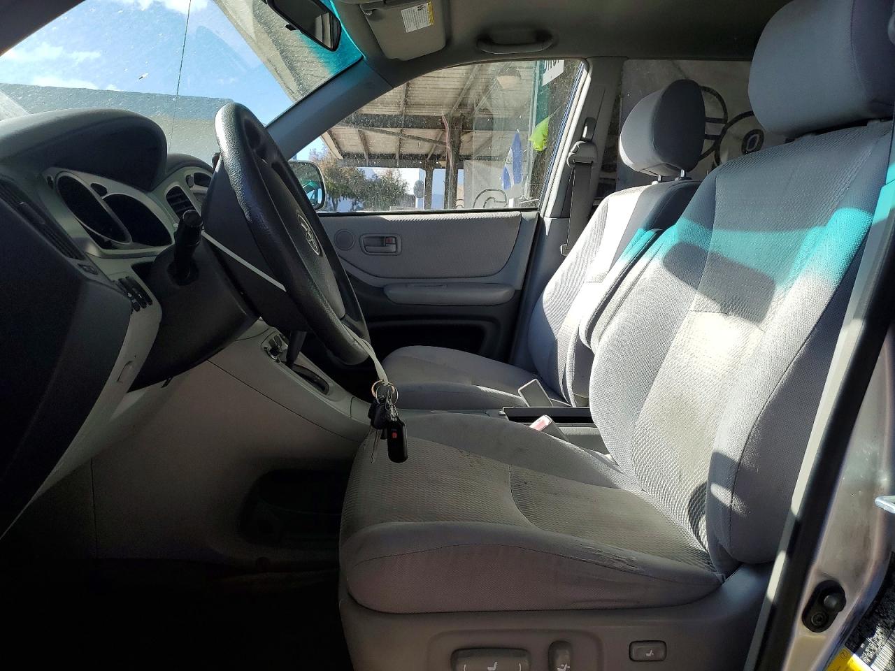 2005 TOYOTA HIGHLANDER