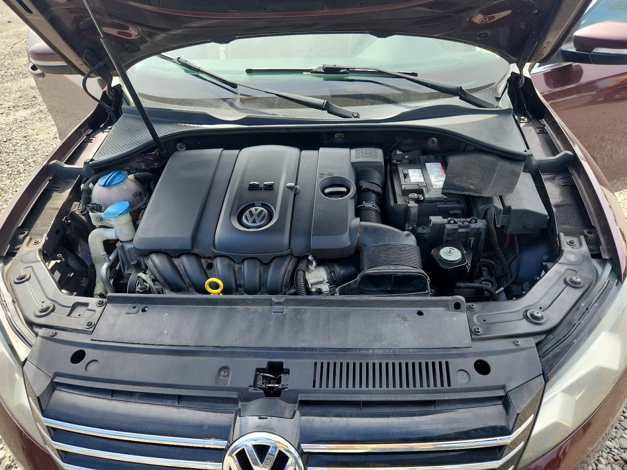 2014 VOLKSWAGEN PASSAT