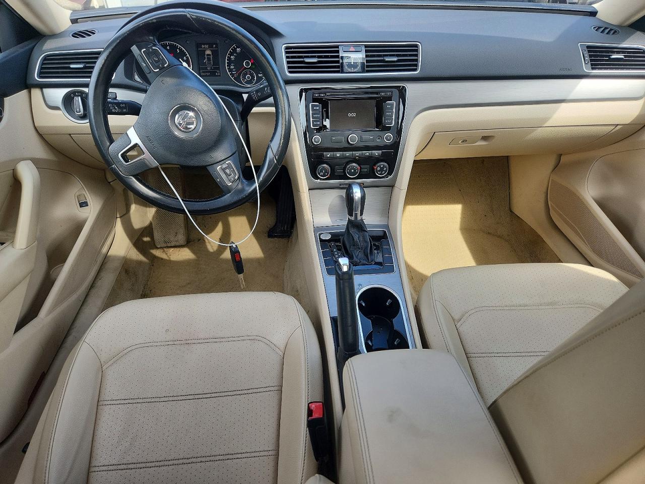 2014 VOLKSWAGEN PASSAT