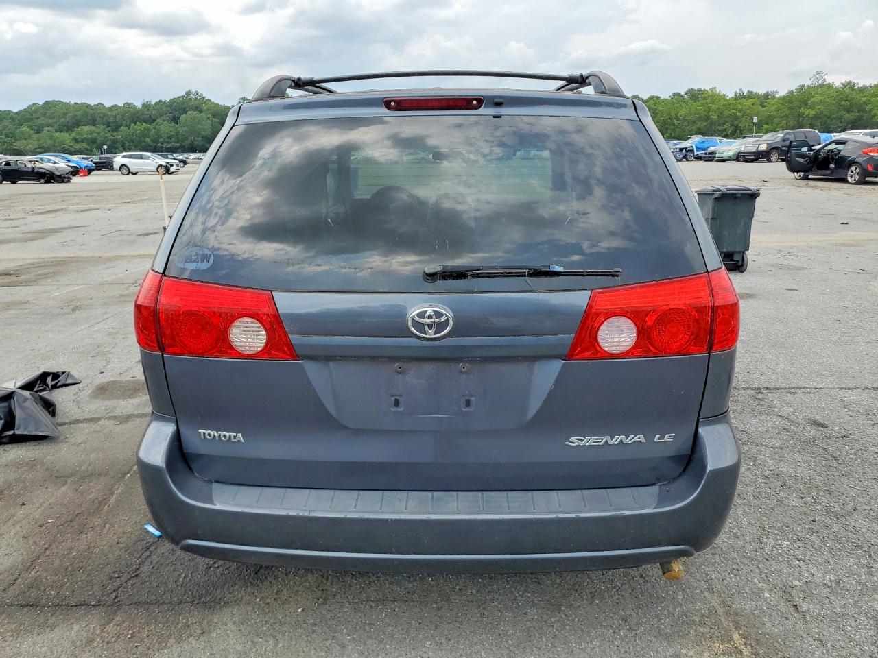2006 TOYOTA SIENNA