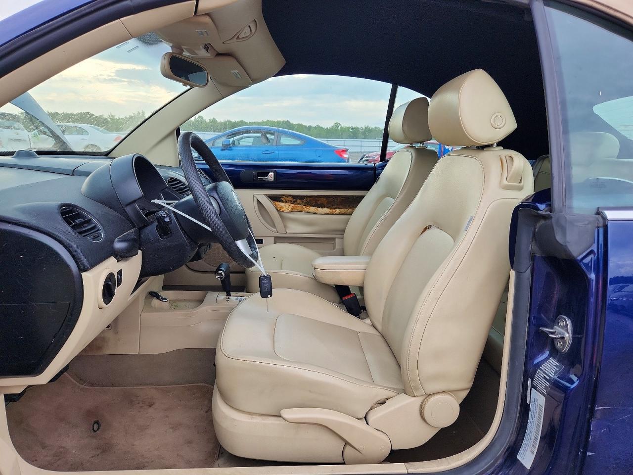 2006 VOLKSWAGEN BEETLE