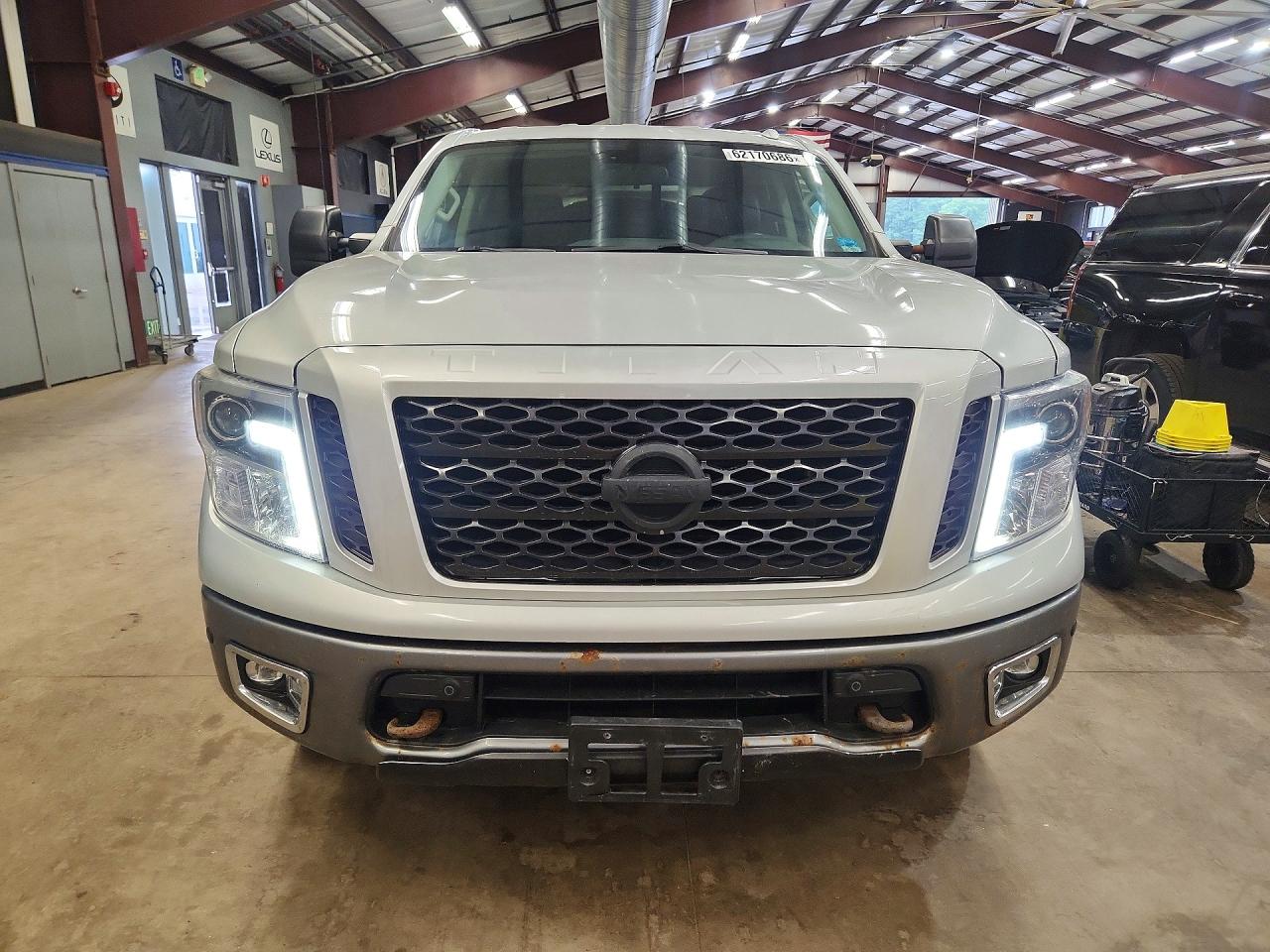 2018 NISSAN TITAN