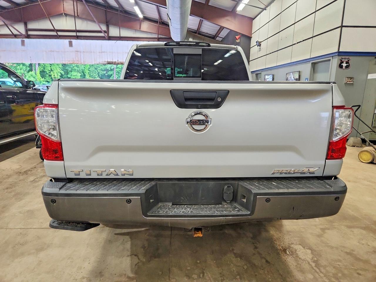 2018 NISSAN TITAN