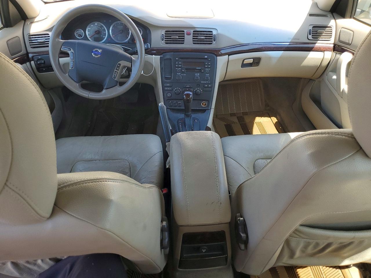 2004 VOLVO S80