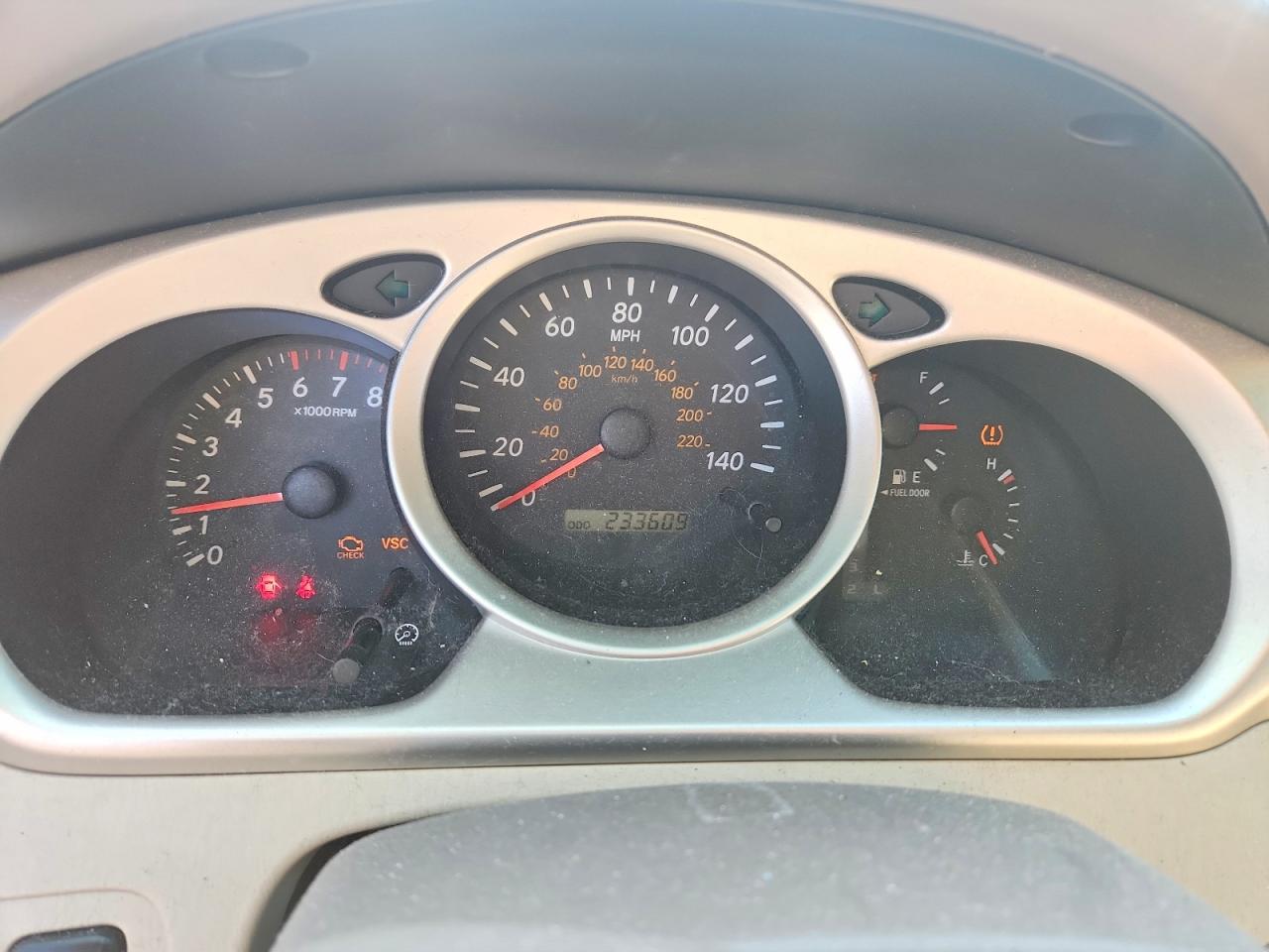 2005 TOYOTA HIGHLANDER