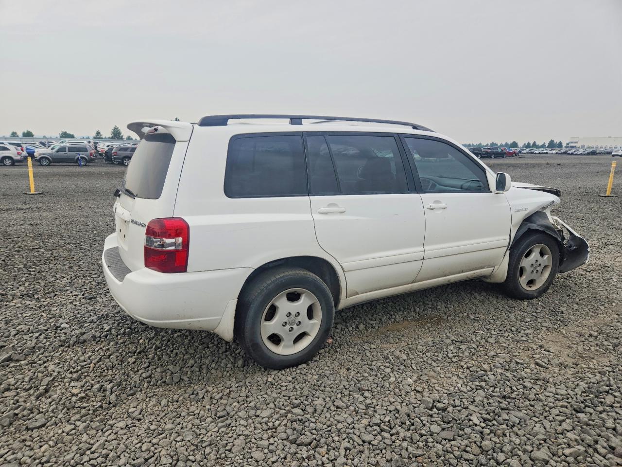 2005 TOYOTA HIGHLANDER