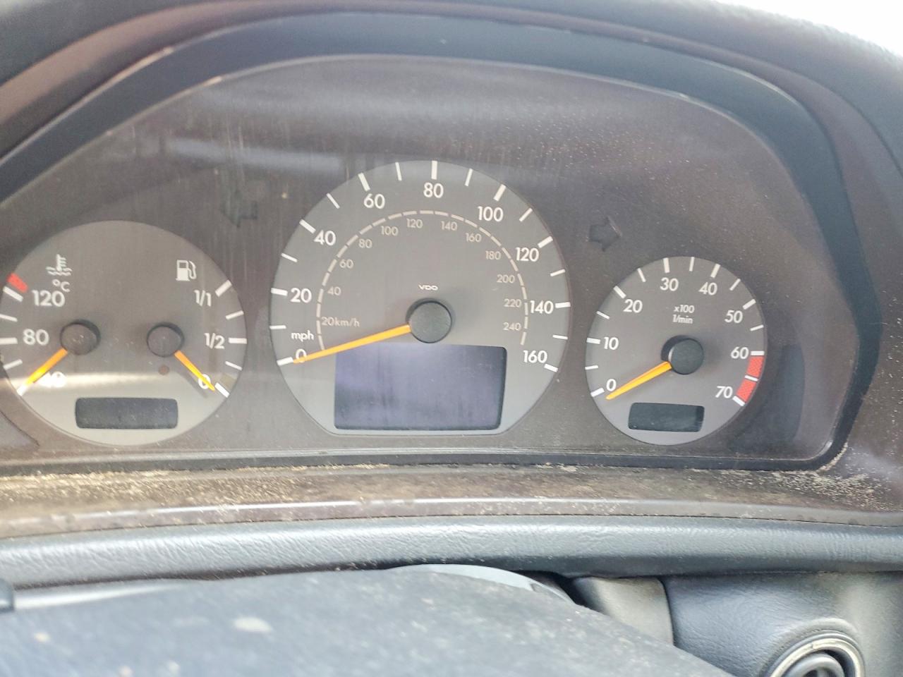 2002 MERCEDES-BENZ CLK-CLASS