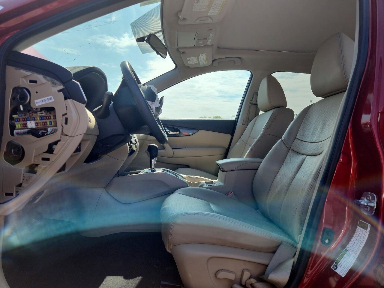 2016 NISSAN ROGUE