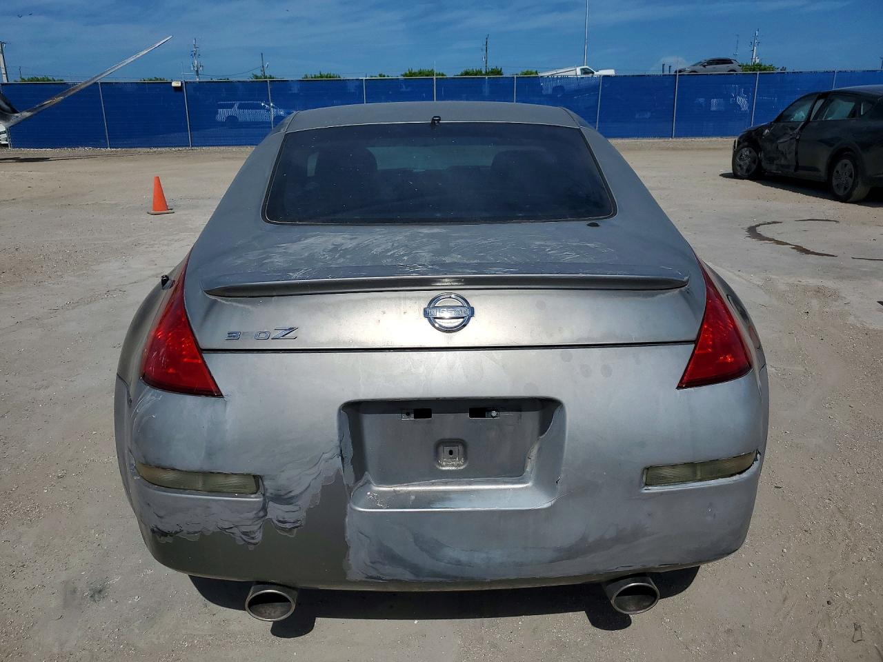 2003 NISSAN 350Z