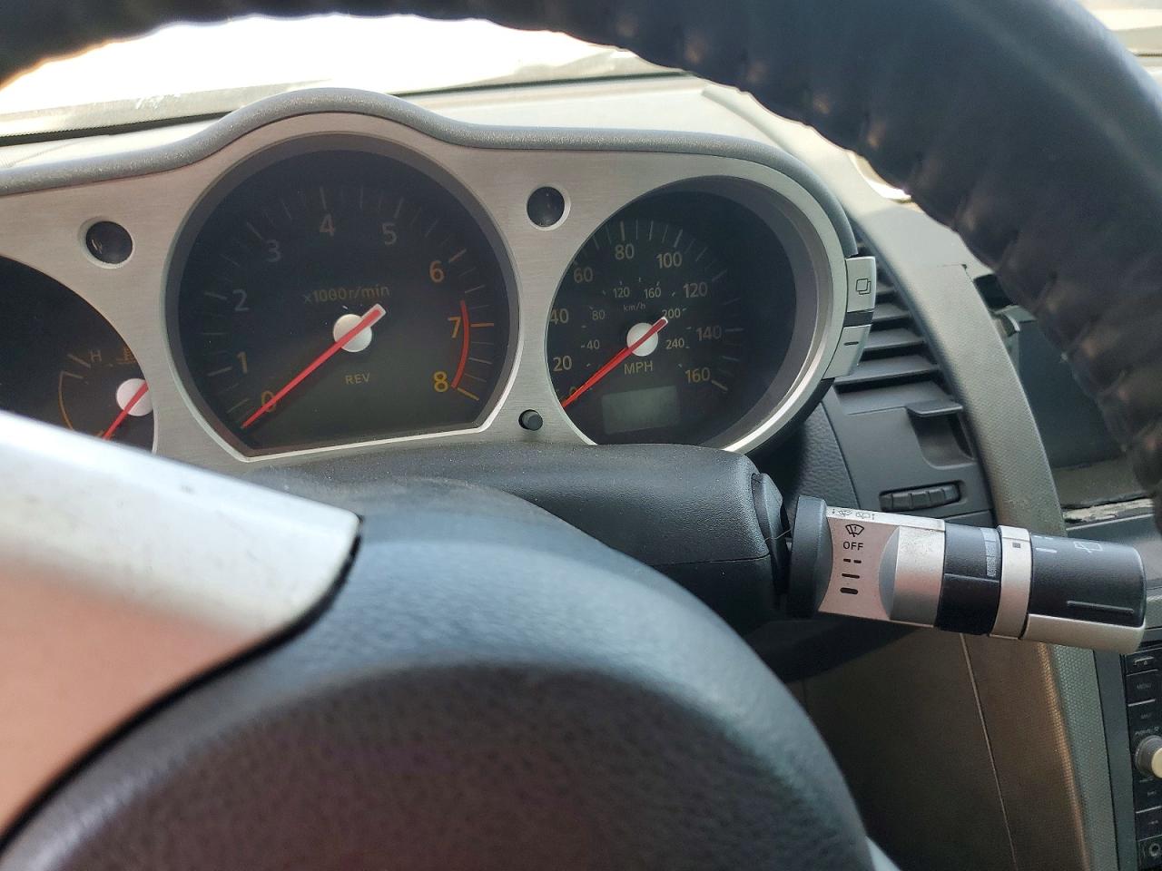 2003 NISSAN 350Z