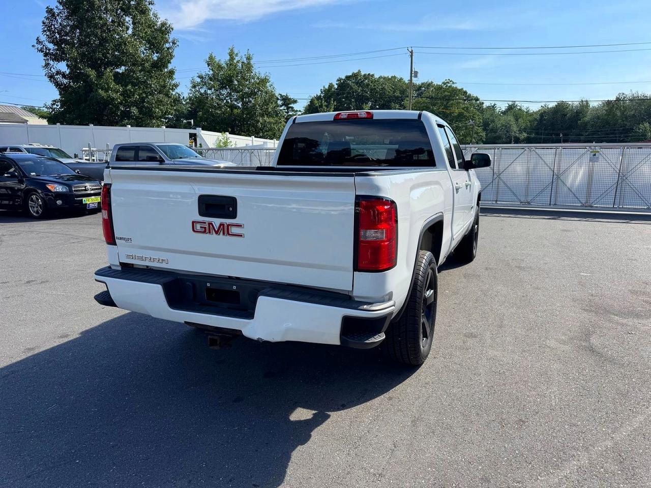 2017 GMC SIERRA