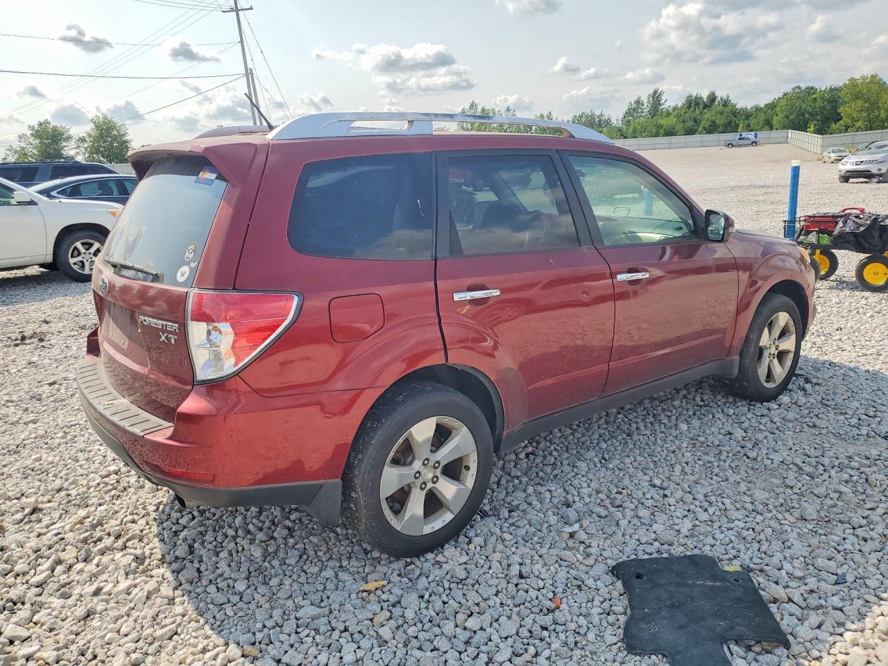 2011 SUBARU FORESTER