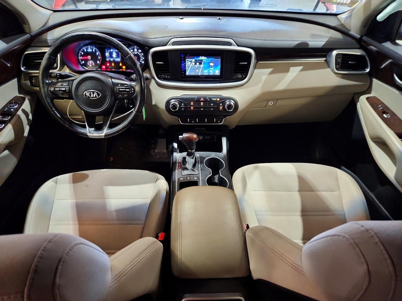 2016 KIA SORENTO