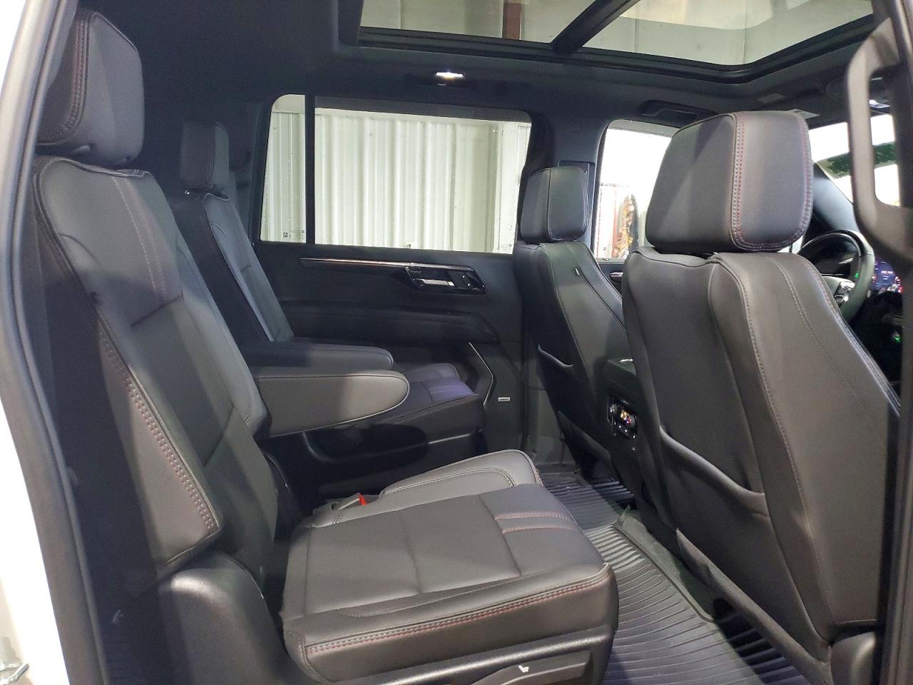 2025 CHEVROLET SUBURBAN