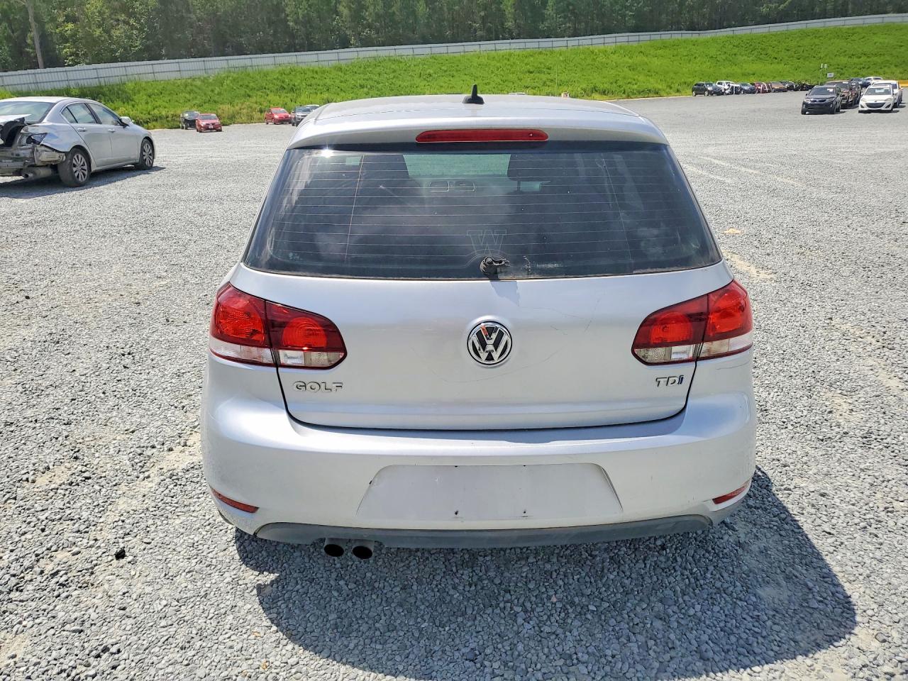 2014 VOLKSWAGEN GOLF
