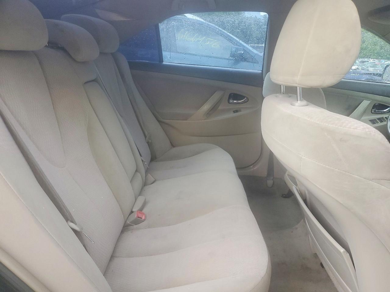 2010 TOYOTA CAMRY