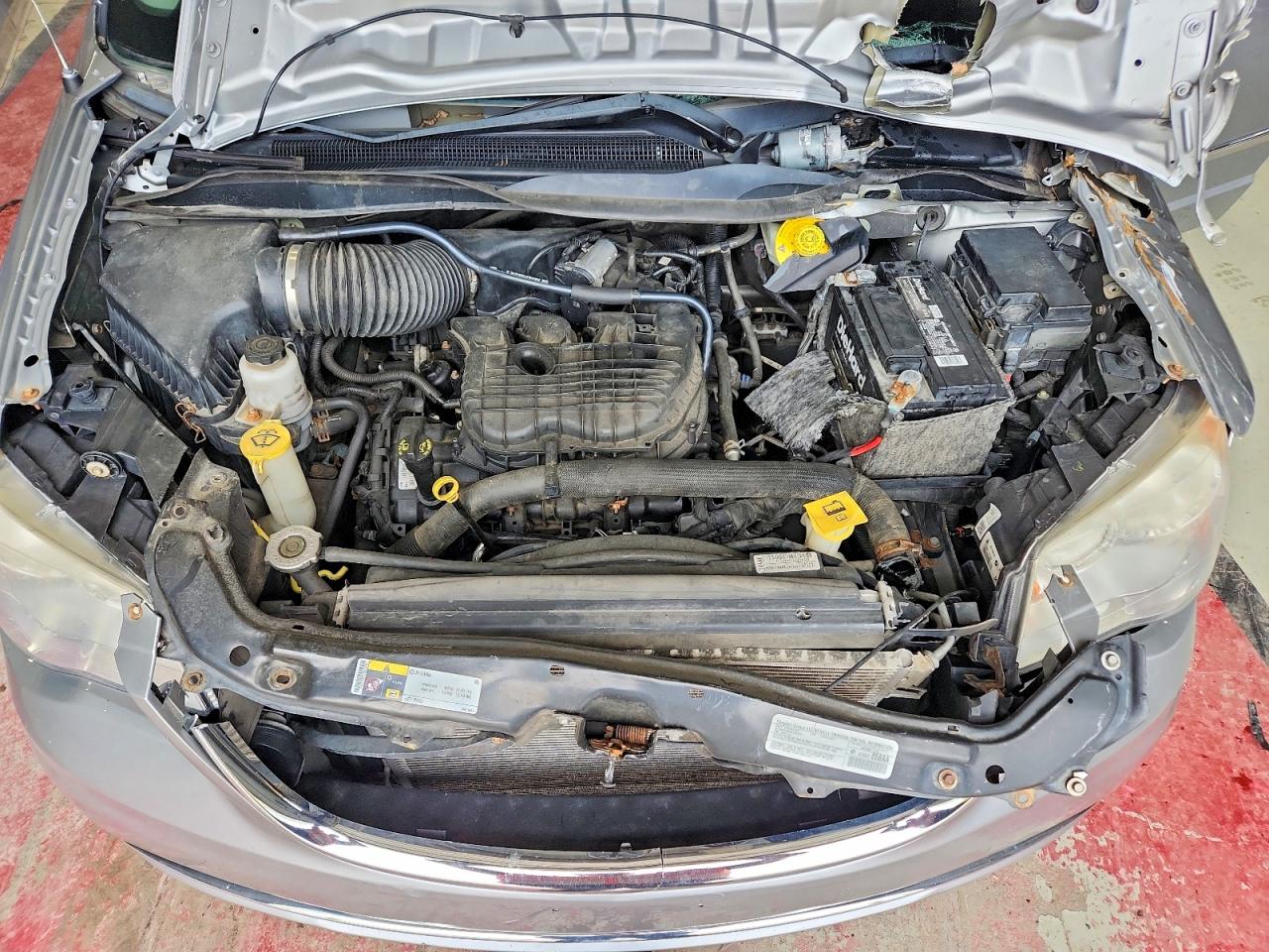2014 CHRYSLER MINIVAN
