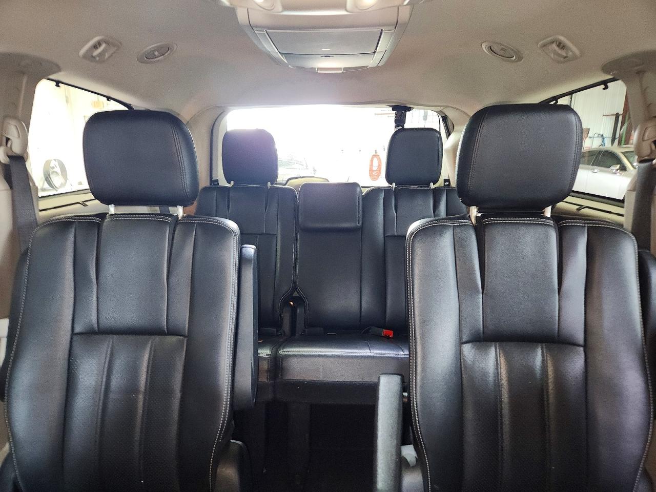 2014 CHRYSLER MINIVAN