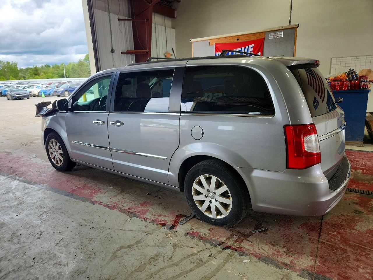 2014 CHRYSLER MINIVAN