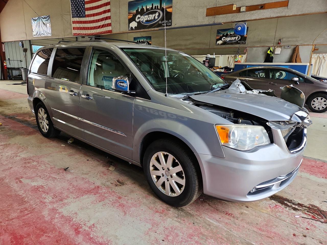 2014 CHRYSLER MINIVAN