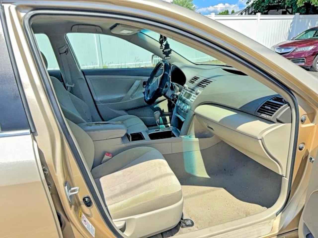 2011 TOYOTA CAMRY