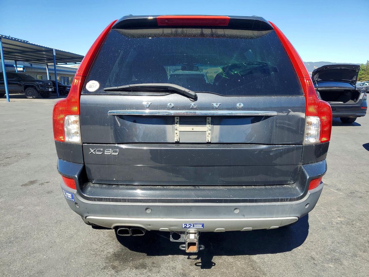2011 VOLVO XC90