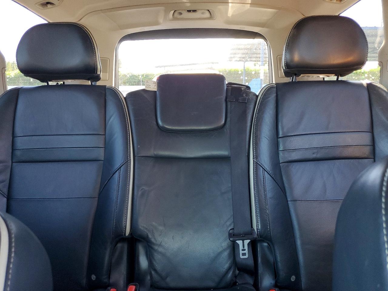 2011 VOLVO XC90