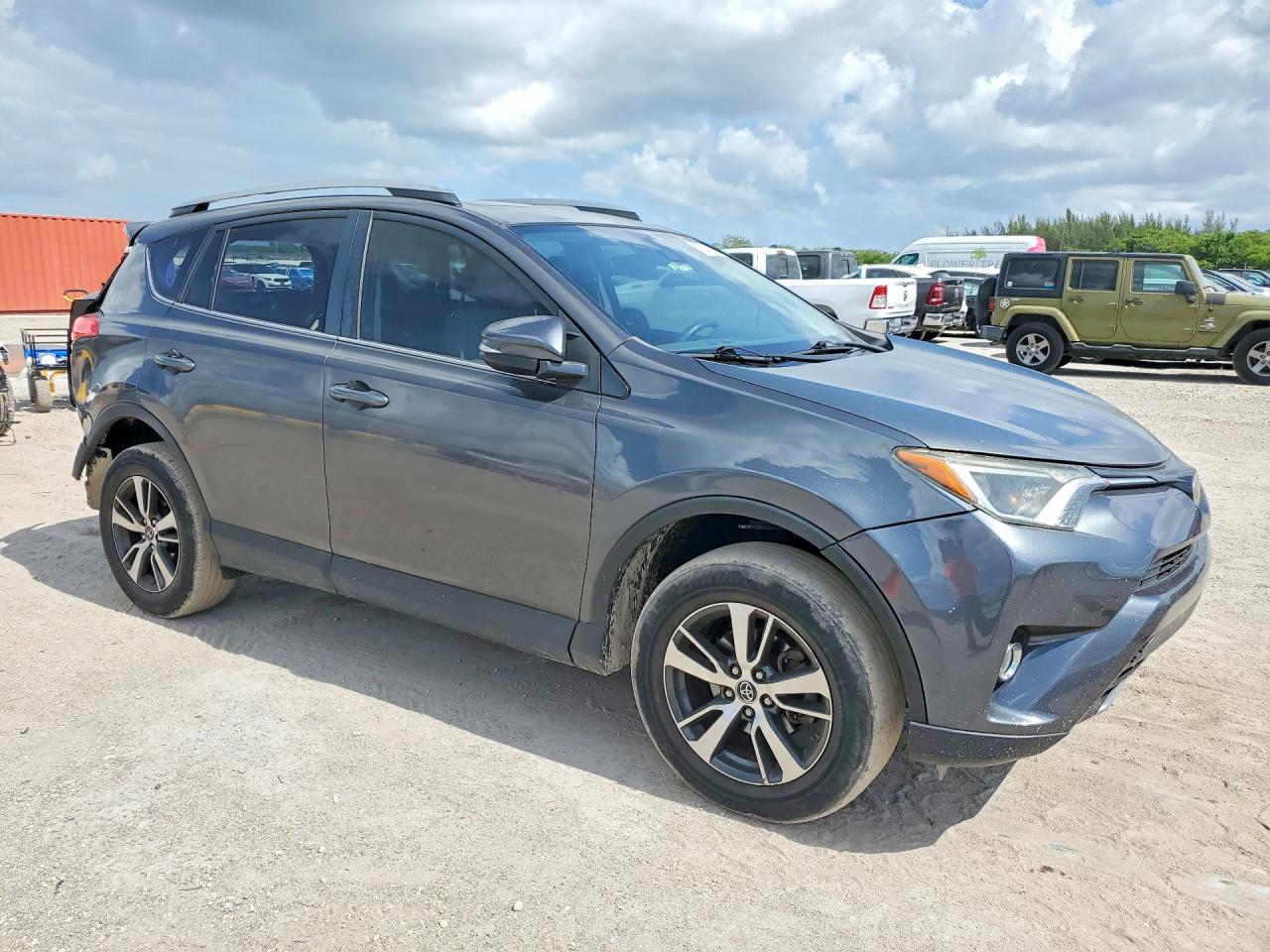 2017 TOYOTA RAV4