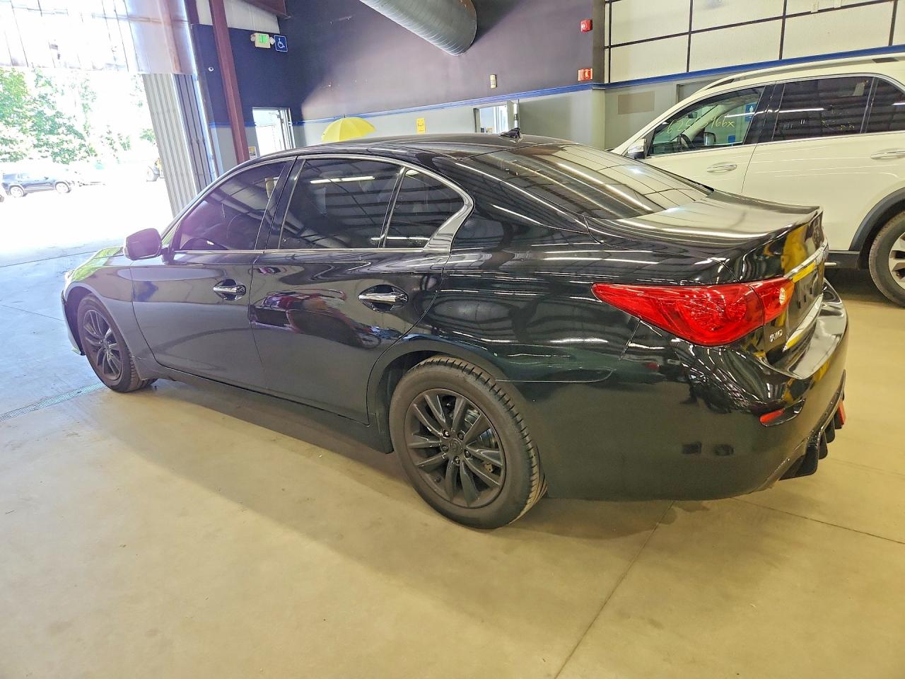 2015 INFINITI Q50