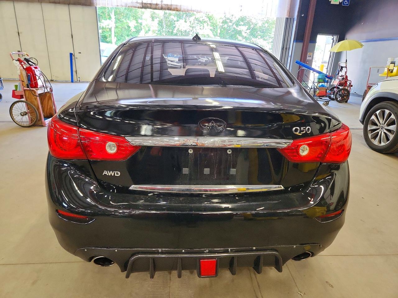 2015 INFINITI Q50