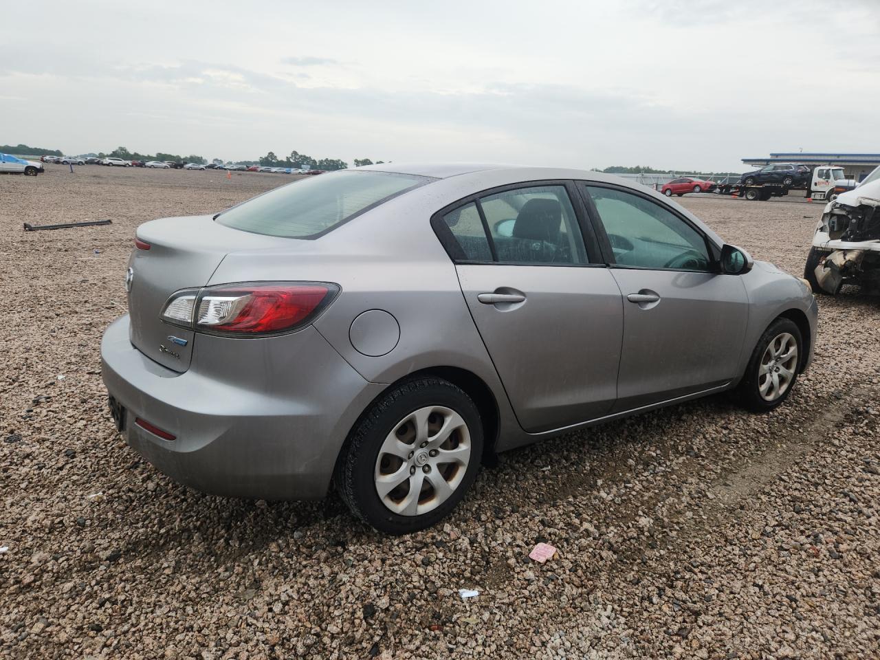 2013 MAZDA 3