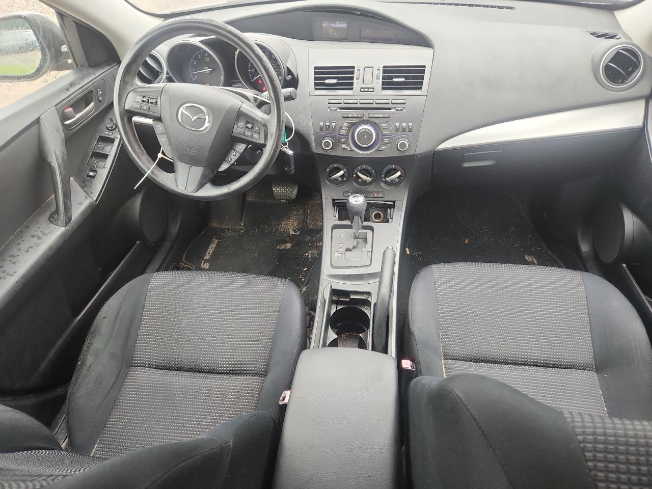 2013 MAZDA 3
