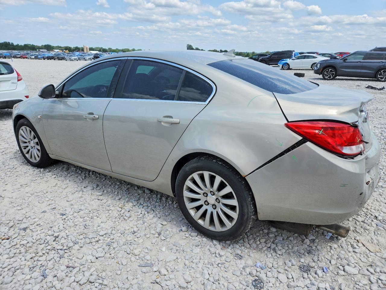 2011 BUICK REGAL