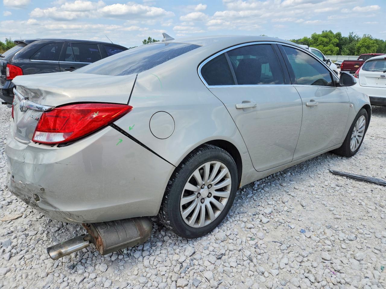 2011 BUICK REGAL