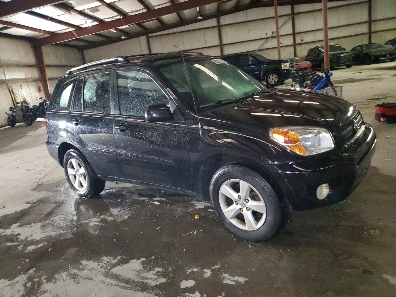 2004 TOYOTA RAV4 BASE