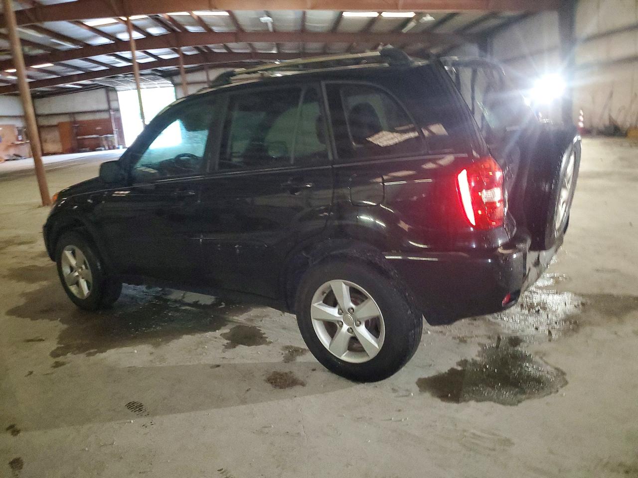 2004 TOYOTA RAV4 BASE