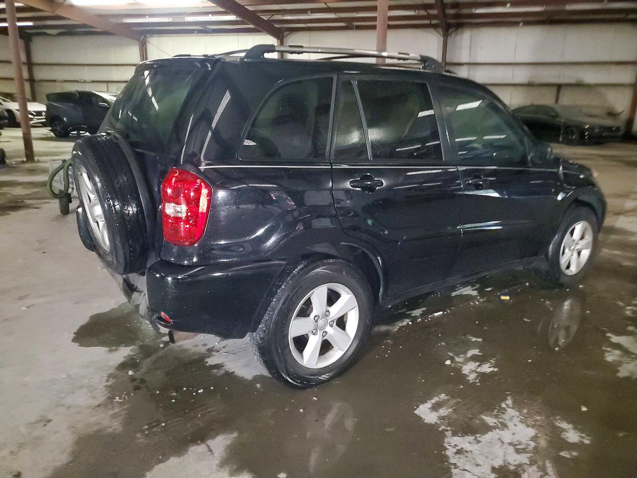 2004 TOYOTA RAV4 BASE