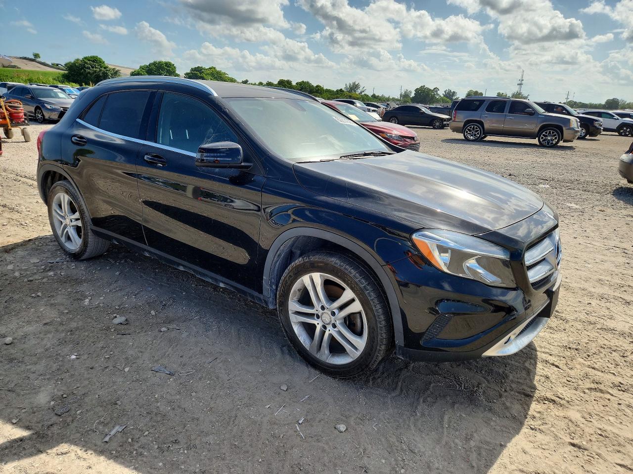 2015 MERCEDES-BENZ GLA-CLASS