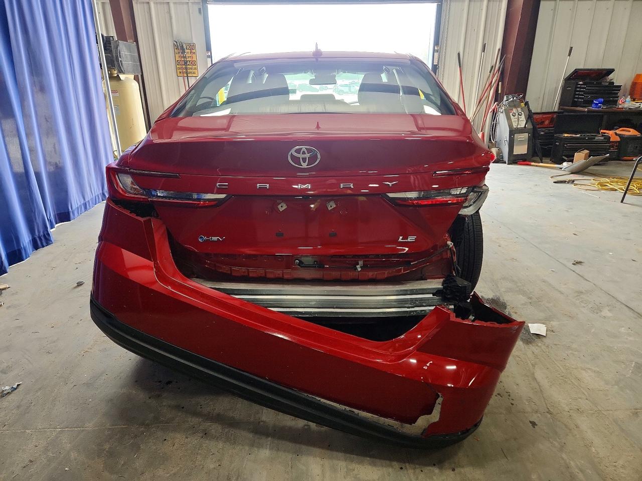 2025 TOYOTA CAMRY