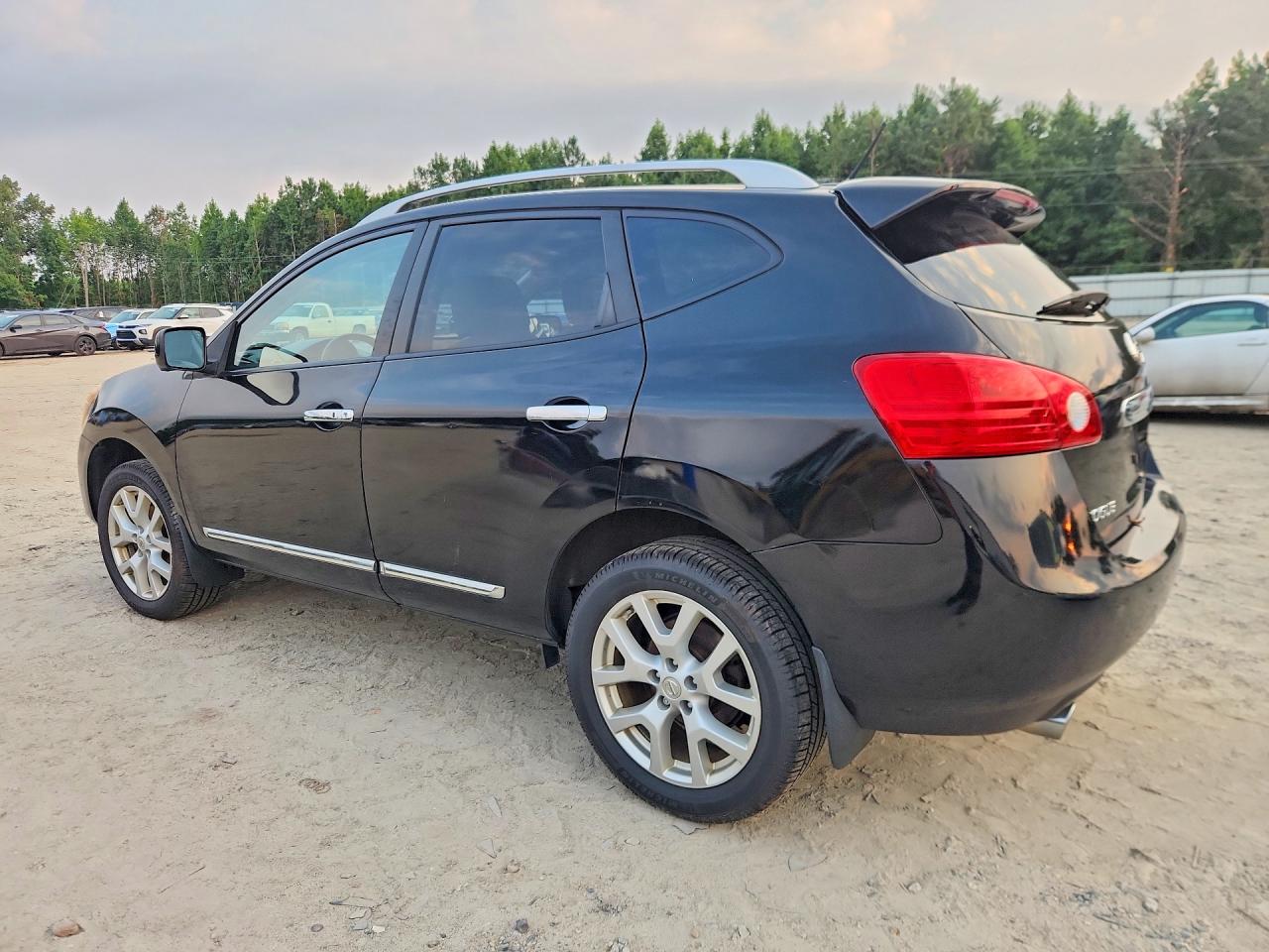2013 NISSAN ROGUE