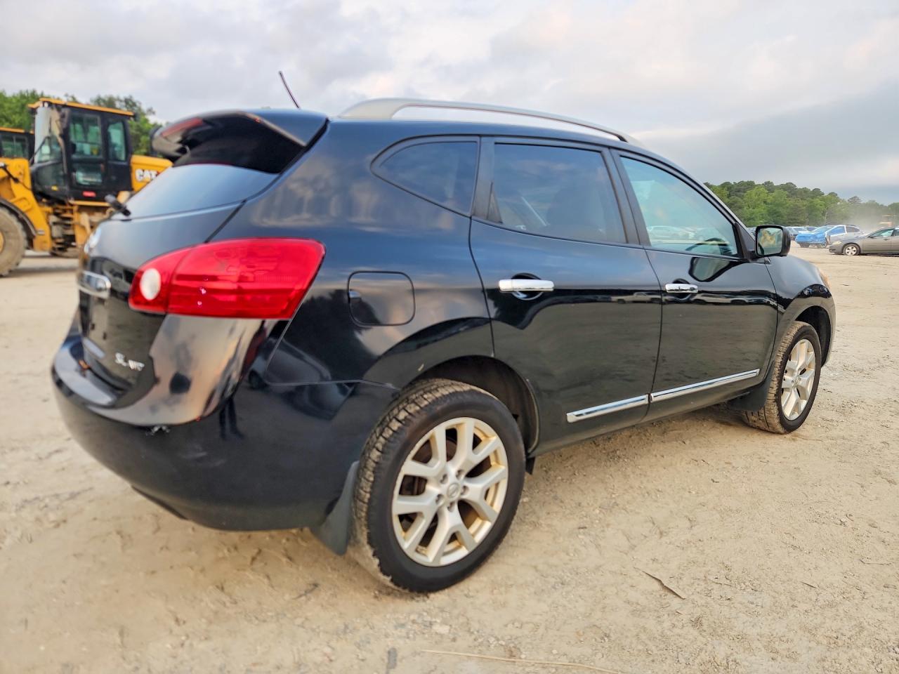 2013 NISSAN ROGUE