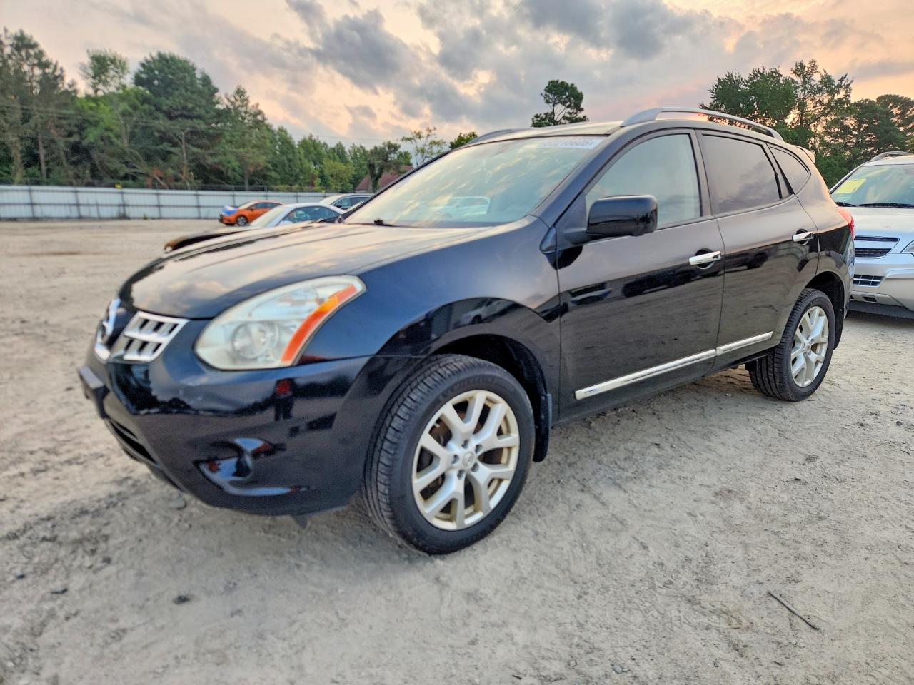 2013 NISSAN ROGUE
