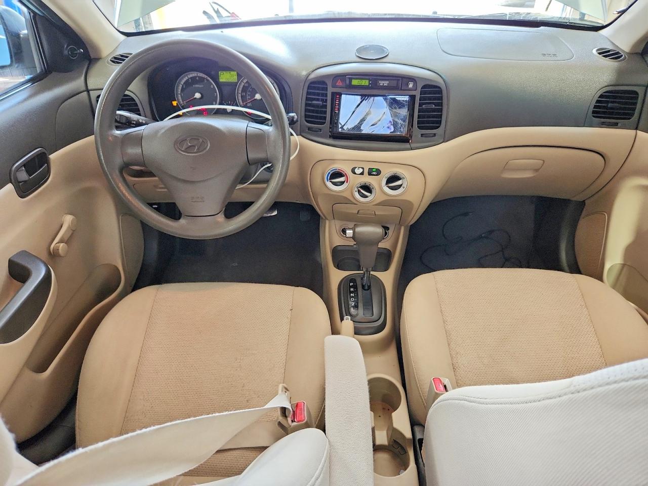 2009 HYUNDAI ACCENT