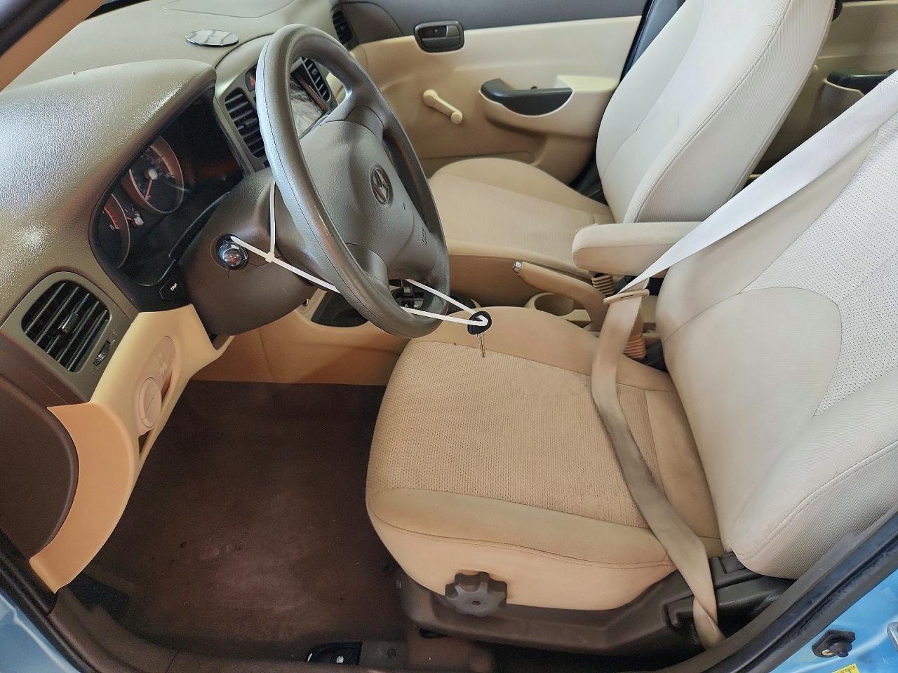 2009 HYUNDAI ACCENT
