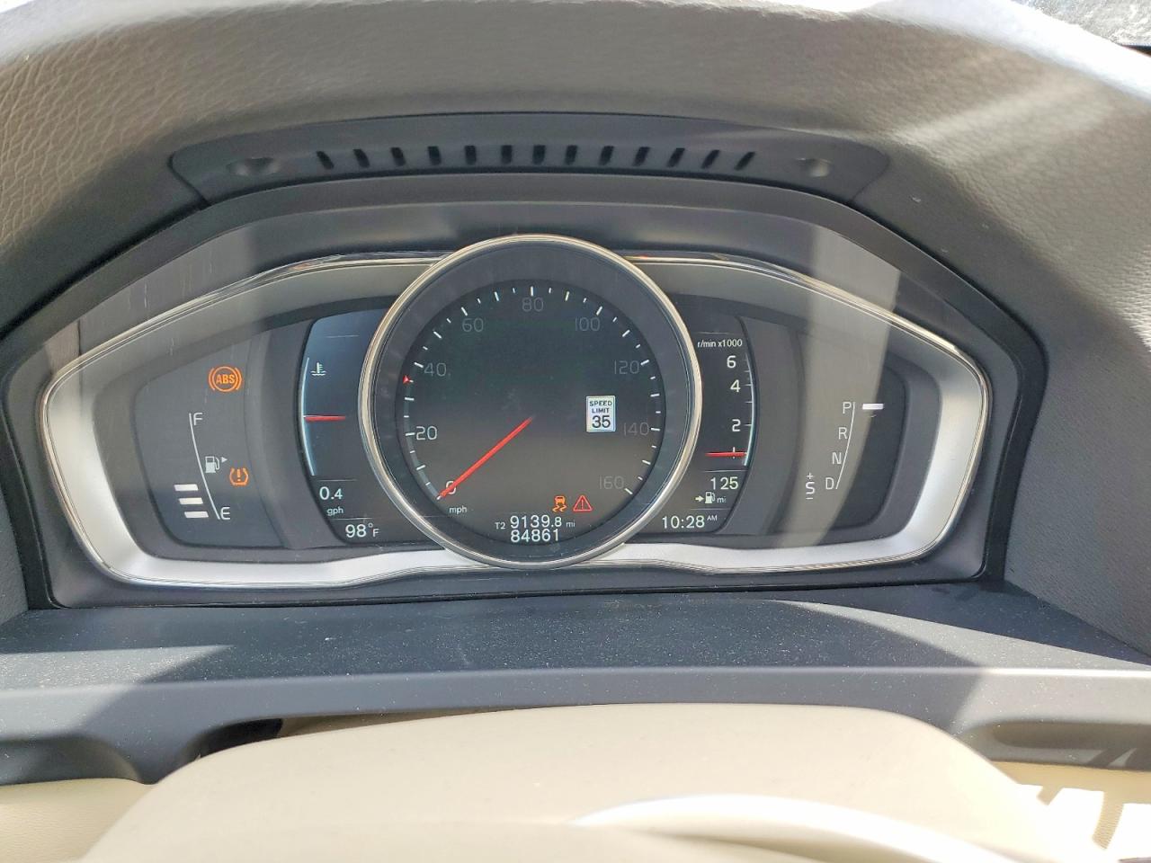 2015 VOLVO S60