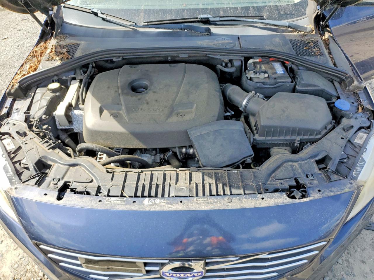 2015 VOLVO S60