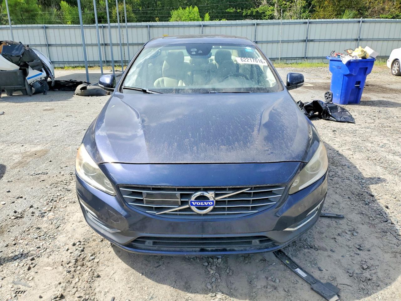 2015 VOLVO S60