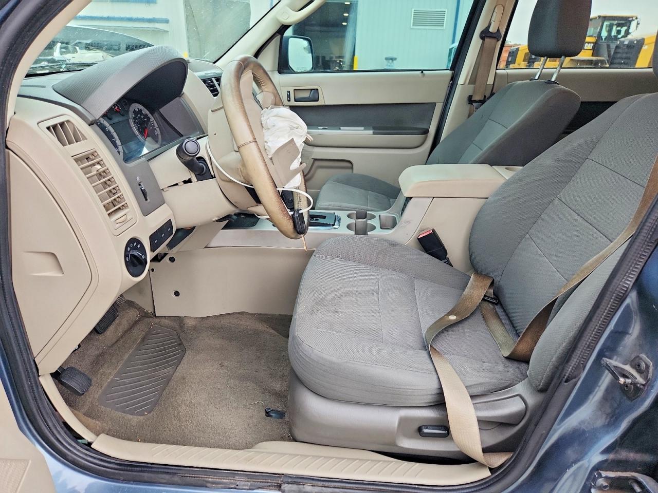 2010 FORD ESCAPE